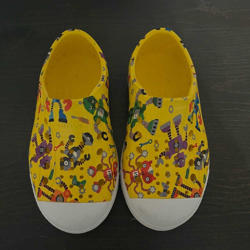 Native toddler shoes